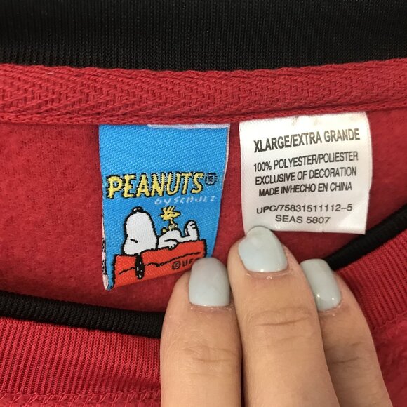 Peanuts Snoopy Skater Embroidered Red Fleece Pullover Sweatshirt XL Vintage Y2K - Picture 4 of 7